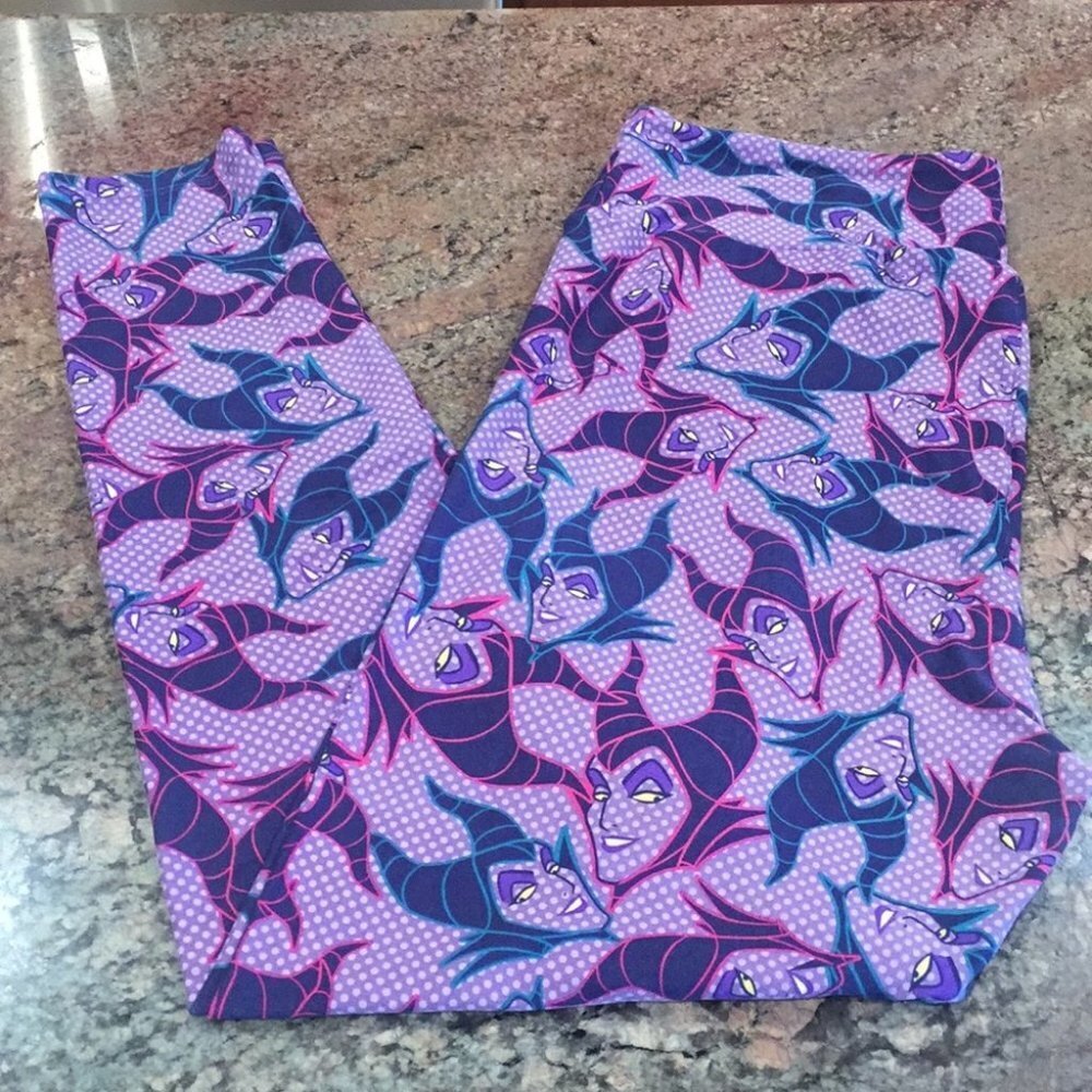 TC2 NWOT LuLaRoe Leggings Disney DD32 3457
